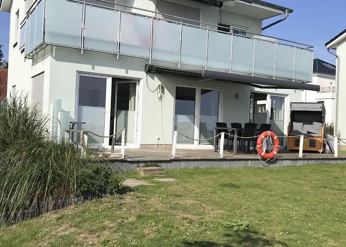 Strandhaus-seeschwalbe * Fehmarnsund